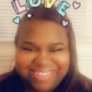 Meet your Posher, Monique